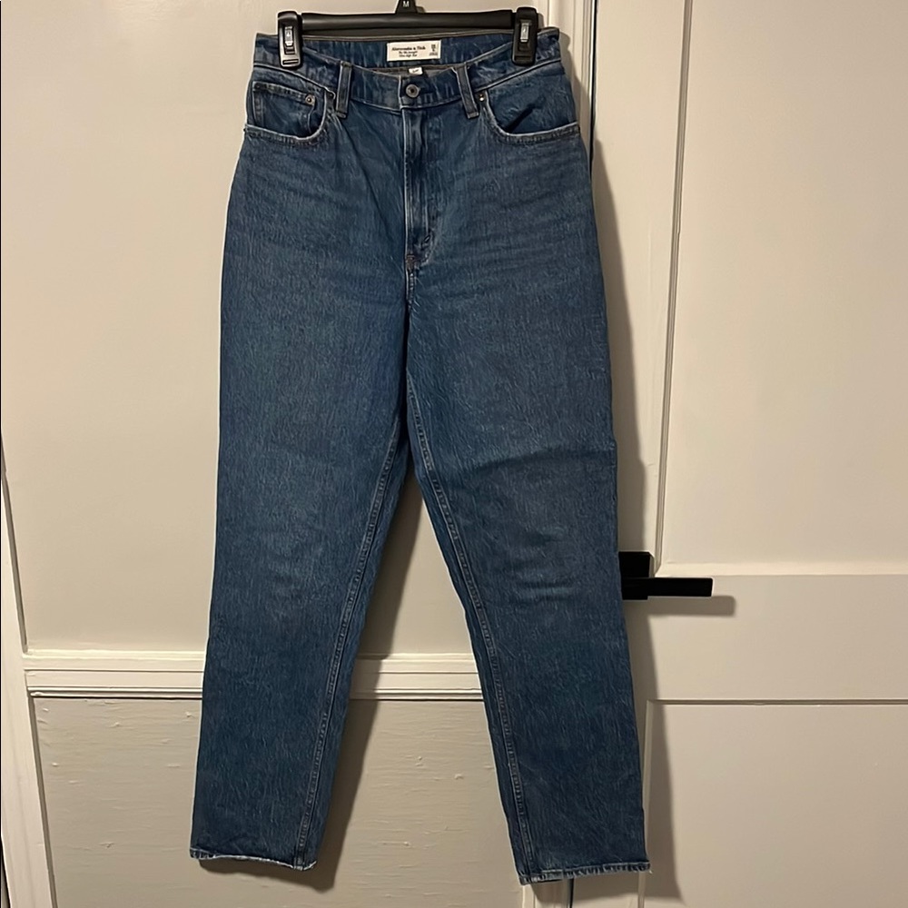 Abercrombie & Fitch '90s Straight Ultra High Rise Jeans